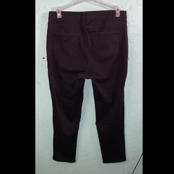 Black Capri Jeggings - Picture 8 of 8